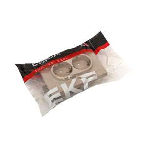 Механизм розетки двойной, 16А, с заземлением, со шторками, с рамкой, кремовый Эпика EKF UP1-SOI-211