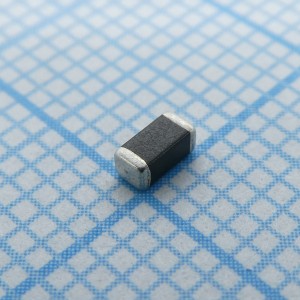 B72520E0350K062, SMD варистор 1206 35Vac/45Vdc 100A  56V(1mA), 8мВт, автомобильная. серия, лента в катушке (SIOV-CT1206K35G)