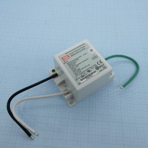 SPD-20-240P, Устройство защиты от импульсных помех, рабочее напряжение 240В AC, 50/60Гц, макс. непрерывное рабочее напряжение 300 В AC, макс. имп. ток 20 кА, уровень напряжения защиты 1500 В, в корпусе 90x70x50мм, IP67, -40…+70°С