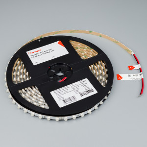 Лента FLT-B70-8mm 24V Warm3000 (15.5 W/m, IP20, 45deg, 5m) 043811, Светодиодная гибкая лента FLT-B70 с линзами. Светодиоды 5060, 70 шт/м, белая плата 8мм, скотч 3М. Цвет ТЁПЛЫЙ 3000 К, направленная линза с углом 45°, индекс цветопередачи CRI>90. Питание 24 В, мощность 15.5 Вт/м (77.5 Вт на 5 м). Размеры 5000х8x6 мм. Мин.