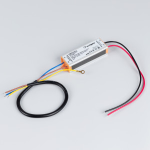 Блок питания ARPJ-SN-42600 (24W, 23-42V, 600mA) 040796, Источник тока с гальванической развязкой для уличных светильников и мощных светодиодов. Входное напряжение 100-240 VAC. Выходные параметры: 23-42 В, 600 mА, 24 Вт. PF >0.5. Герметичный металлический корпус IP 65. Габаритные размеры длина 96 мм, ширина 30