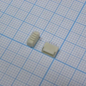 SH04W, Миниатюрная вилка на плату