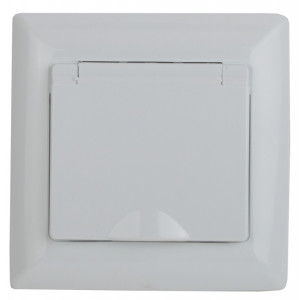 4-209-01 Розетка 2P+E Schuko с крышкой штор., 16А-250В, СУ, IP44, Solo, белый Б0043361