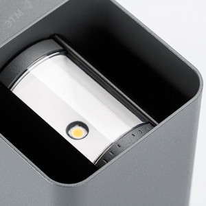 Светильник LGD-WALL-VARIO-S104x129-2x6W Day4000 (GR, 1-80 deg) 029794, Накладной настенный светильник, свечение вверх/вниз. Мощность 12 Вт, св. поток 820 лм, 68 лм/Вт, дневной 4000 K, CRI>80, изменяемый угол освещения 0°-80°, напряжение питания 230 В. Темно-серый фигурный корпус из алюминия, экран ударопрочный PC,