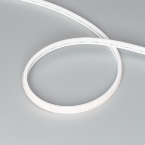 Лента герметичная MOONLIGHT-TOP-X320-11x7mm 24V Warm3000 (10 W/m, IP65, CSP, 5m, wire x2) 038317, Гибкая герметичная лента (неон серии MOONLIGHT), сечение 11х7 мм. Светодиоды CSP 320 шт/м. Цвет свечения ТЁПЛЫЙ БЕЛЫЙ (3000 К), индекс цветопередачи CRI>90, световой поток 750 лм/м, угол излучения 120°. Мощность 10 Вт/м, питание 24 В. Класс пылевлагозащит