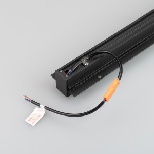 Трек встраиваемый MAG-TRACK-2538-FDW-3000 (BK) 033459, Встраиваемый магнитный трек с фланцем для монтажа в гипсокартонный потолок, длина 3000 мм. DC24V. Материал алюминий, цвет черный. Две заглушки в комплекте. Размер ДxШxВ: 3000x55x38 мм. Размер (с учетом заглушек и фланцев) ДxШxВ: 3003x55x38 мм. DC24V.