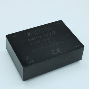 AME40-12SVZ, AC/DC преобразователь 40 Вт  вход 85...264В  47-63 Гц  выход 12В  3.33А   -40....+70°C, дерейтинг при 55°C 4000VAC MTBF 300000 часов  КПД 84 %  ёмк. нагрузка макс.9000 мкФ  корпус Encapsulated, пластик  установка на печатную плату