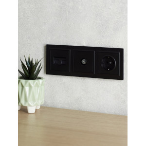 Рамка 3-м BRITE РУ-3-БрЧ черн. BR-M32-K02