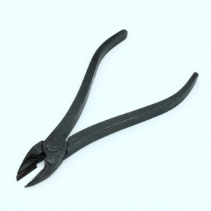 ИН-0004 кусачки боковые прямые, победитовые, Бокорезы с победитовыми напайками, обеспечивают плоский рез без фаски