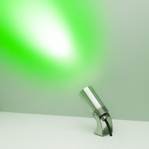 Светильник KT-WATER-R44-8W RGBW (SL, 24 deg, 12V) 028079, Подводный светодиодный светильник, мощность 8Вт, угол освещения 24°, световой поток 230лм. Цвет RGB+6000К. Влагозащищенный корпус IP68 - серебристая нержавеющая сталь AISI 316, экран закаленное стекло. Питание DC12В, мощность 8Вт. Размеры DxH O44х90мм