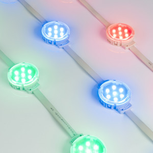 Модуль управляемый SPI-F7-D50 24V RGB-RAM-Auto (1.25W, IP68, 120 deg) 036826, Управляемый светодиодный модуль SPI, RGB, микросхема MT26803, напряжение 24 В, мощность 1.25 Вт, 7 светодиодов SMD 3535, угол 120°. Создание медиафасадов, 30 шт на проводе, расстояние между центрами модулей 170 мм, длина провода между модулями 110 мм. Сте