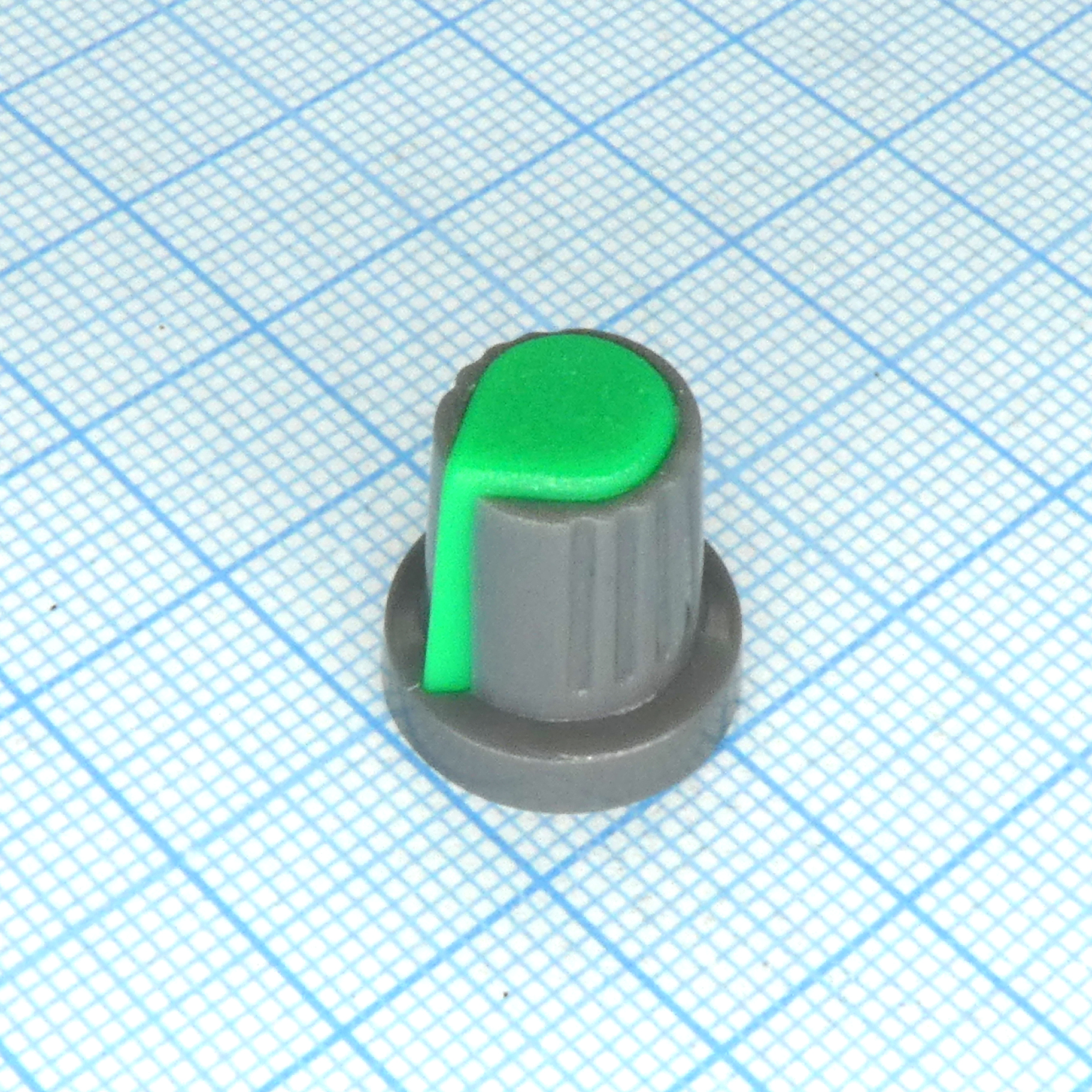 Ручка RR4817 серо-зелён. насечка, d = 6mm