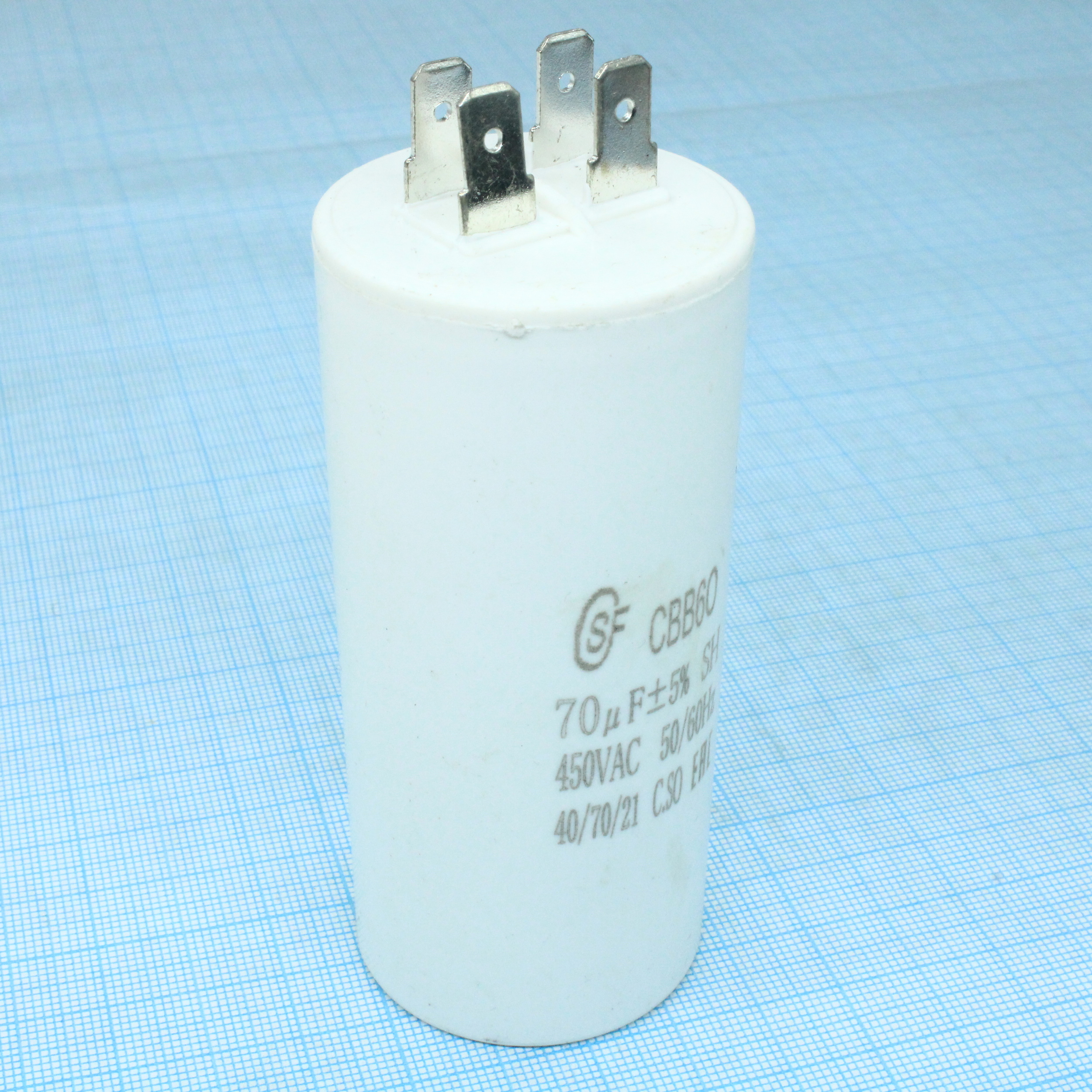 2 квт. Пусковой конденсатор для электродвигателя 2. Конденсаторы для пуска электродвигателя. Конденсаторы для пуска электродвигателя. Конденсатор 40 мкф 450в пленочный.